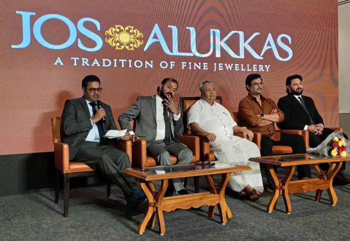 Alukkas group hot sale